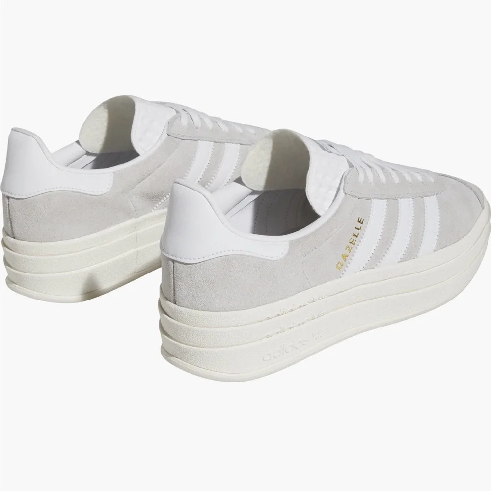 Adidas Women's Gazelle Bold Platform Sneaker in Light Gray (NWOB) - Picture 2 of 10